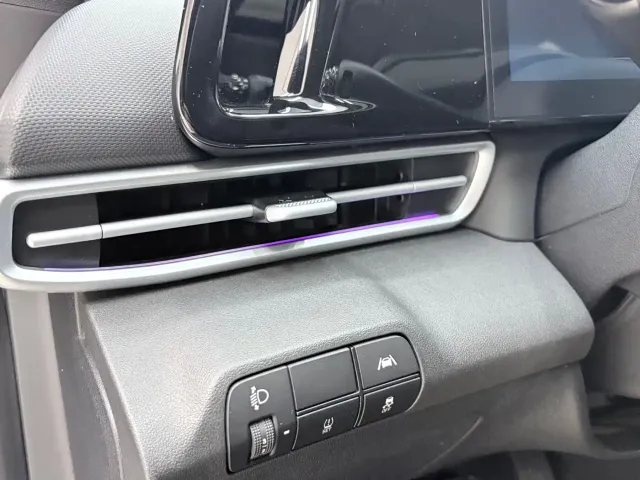 Hyundai Elantra — Фото автомобиля 9