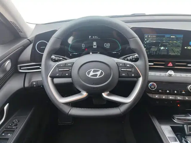 Hyundai Elantra — Фото автомобиля 15