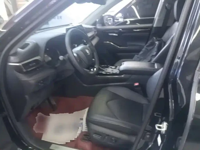 Toyota Highlander — Фото автомобиля 14