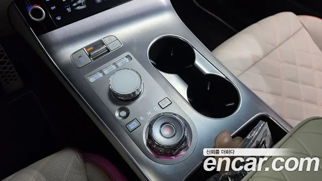 Genesis GV70 2.5T Бензин AWD — Фото автомобиля 9