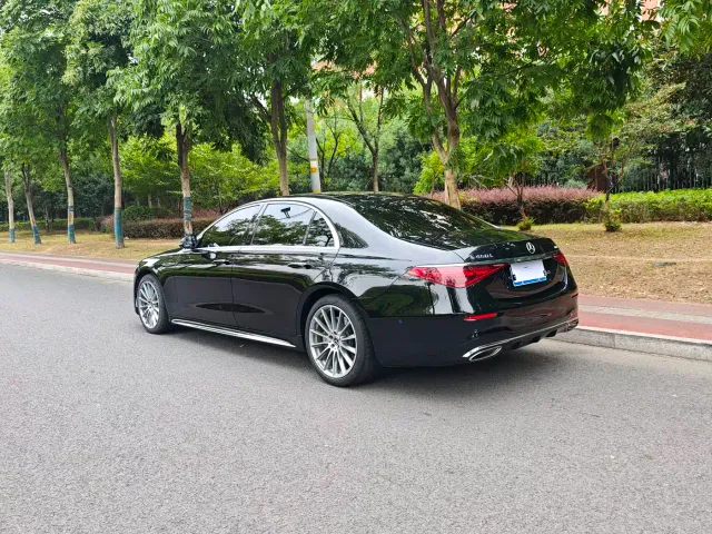 Mercedes-Benz S-Class — Фото автомобиля 14