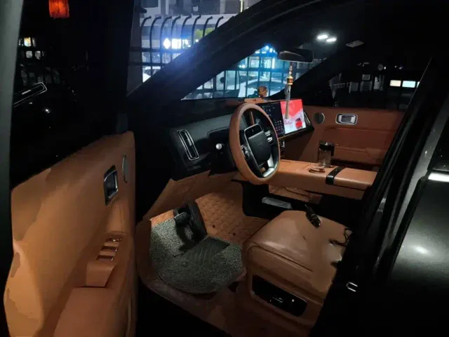 Li Auto L8 — Фото автомобиля 7