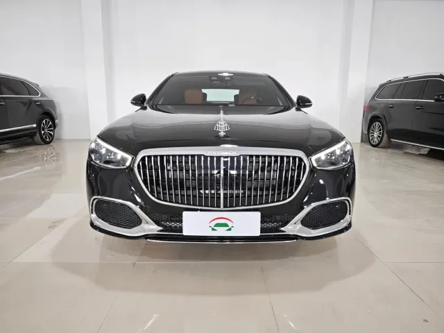 Фотография автомобиля — Mercedes-Benz Maybach S-Class