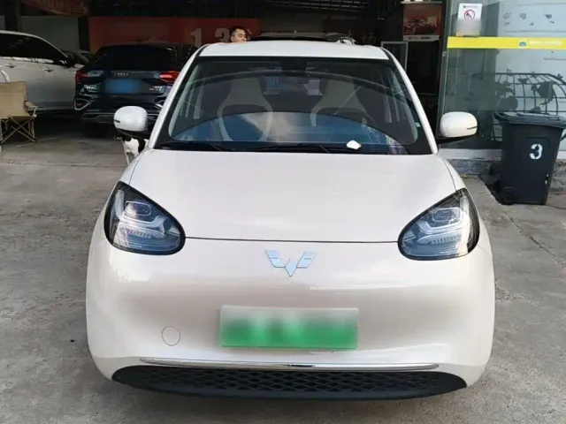 Wuling Bingo — Фото автомобиля 2