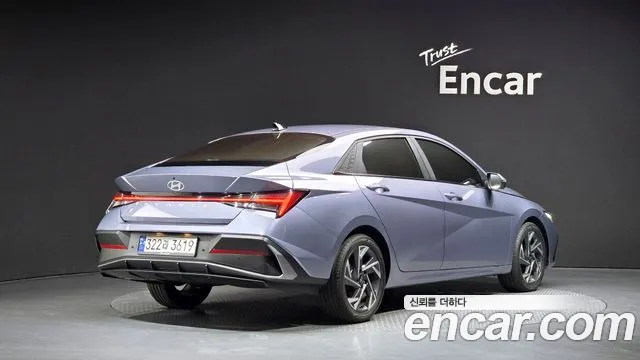 Hyundai Avante CN7 — Фото автомобиля 2
