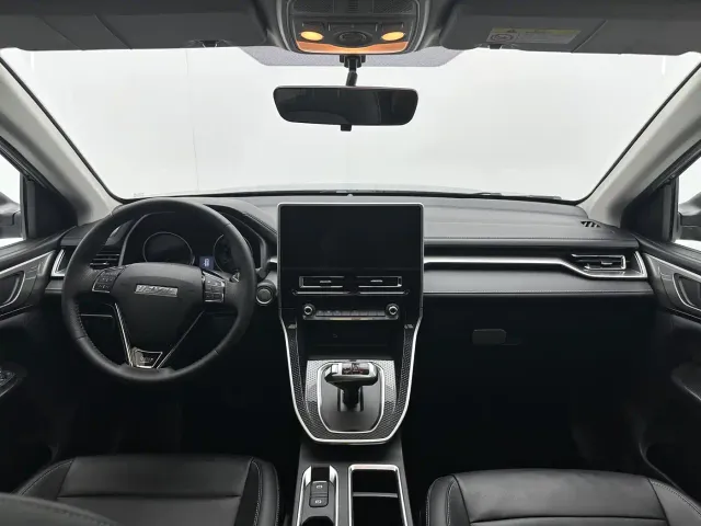 Haval M6 — Фото автомобиля 7
