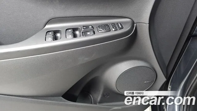 Hyundai Kona New — Фото автомобиля 27
