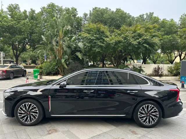 Hongqi H5 — Фото автомобиля 3