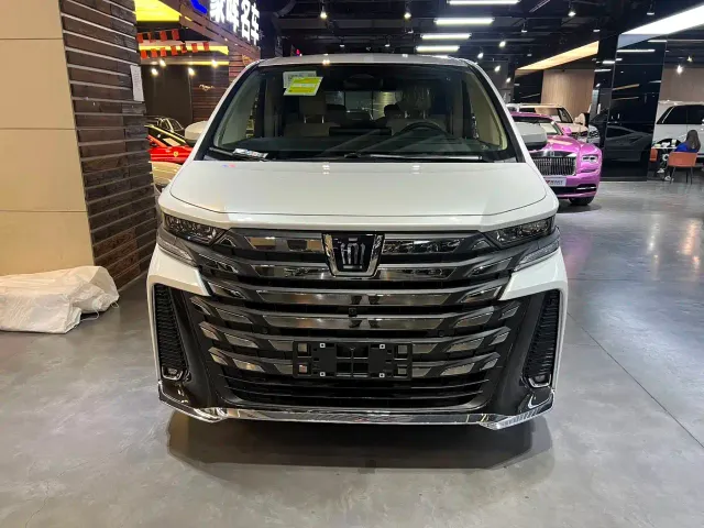 Toyota Vellfire — Фото автомобиля 2