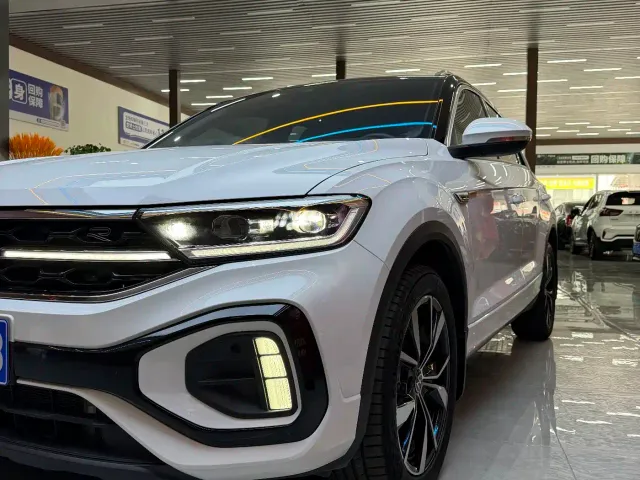 Volkswagen T-Roc — Фото автомобиля 14