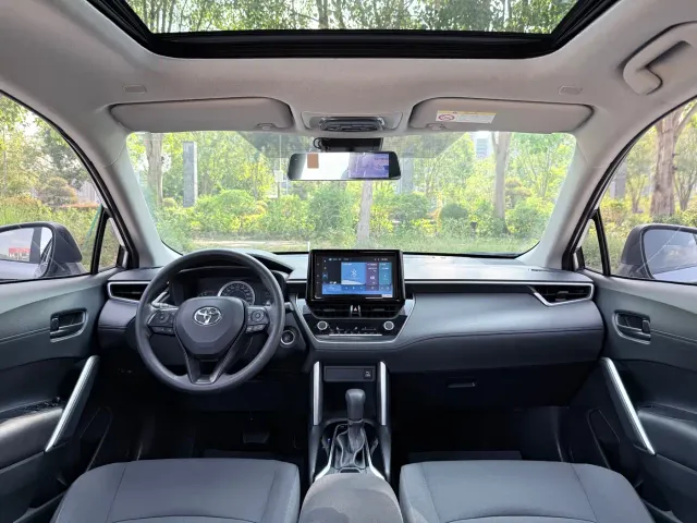 Toyota Corolla Cross — Фото автомобиля 10