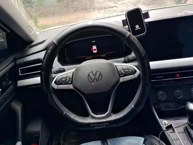 Volkswagen Lavida — Фото автомобиля 15