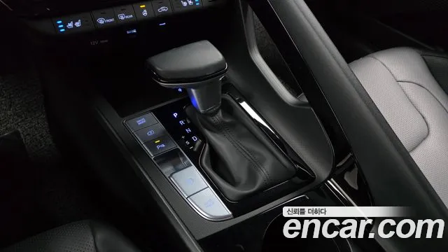 Hyundai Avante CN7 — Фото автомобиля 9