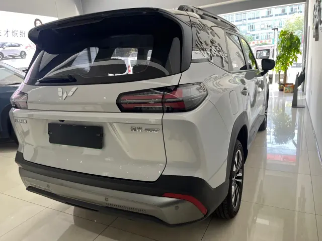 Wuling Starlight 560 — Фото автомобиля 4