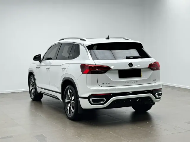 Volkswagen Tayron GTE Plug-in Hybrid — Фото автомобиля 7