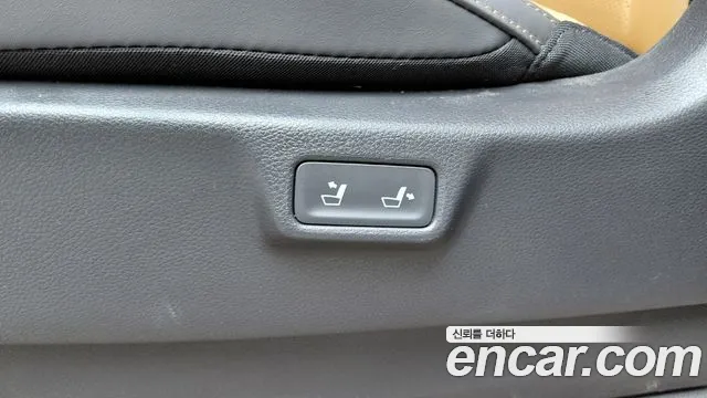 Kia Carnival Generation 4 — Фото автомобиля 24