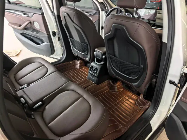 BMW X1 — Фото автомобиля 20