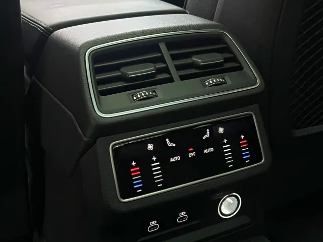 Audi A6L — Фото автомобиля 23