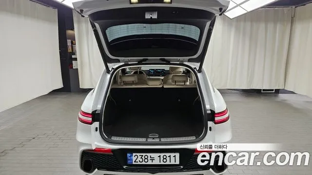 Genesis GV70 2.5T Бензин AWD — Фото автомобиля 13