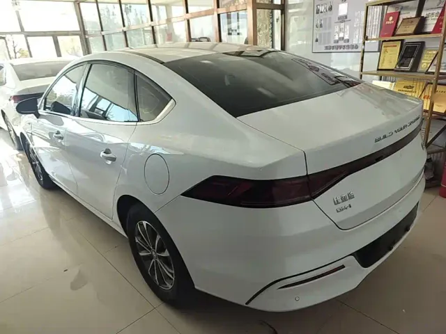 BYD Qin PLUS — Фото автомобиля 4
