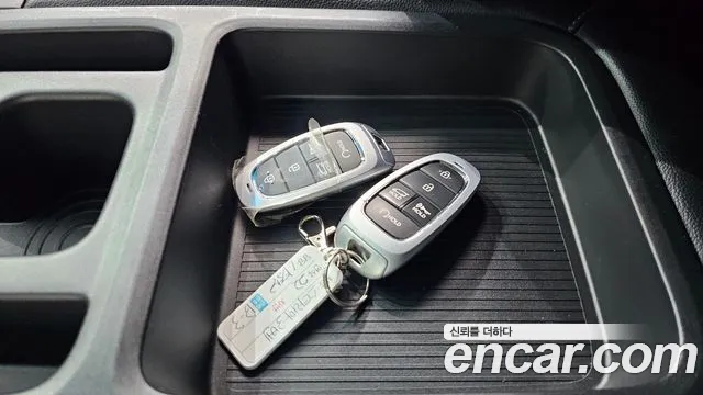 Hyundai Staria Staria Карго 3 места — Фото автомобиля 14