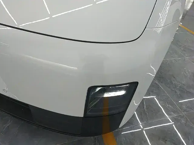 Li Auto MEGA — Фото автомобиля 23