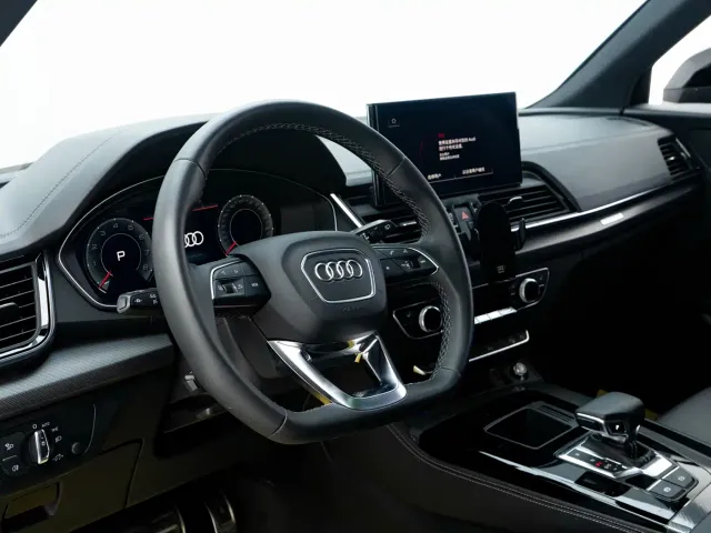 Audi Q5L — Фото автомобиля 5
