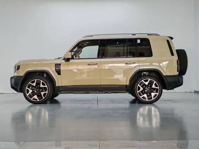 iCAR V27 — Фото автомобиля 8