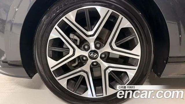 Hyundai Grandeur GN7 — Фото автомобиля 5
