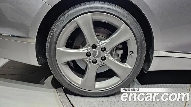 Genesis G80 Бензин 2.5 турбо AWD — Фото автомобиля 4
