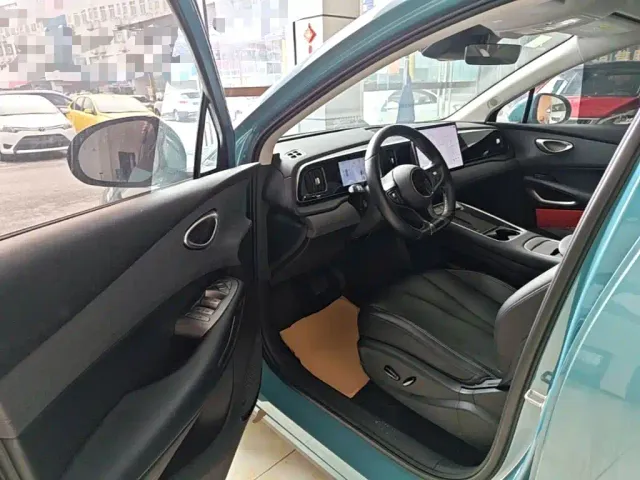 BYD Sealion 05 EV — Фото автомобиля 15