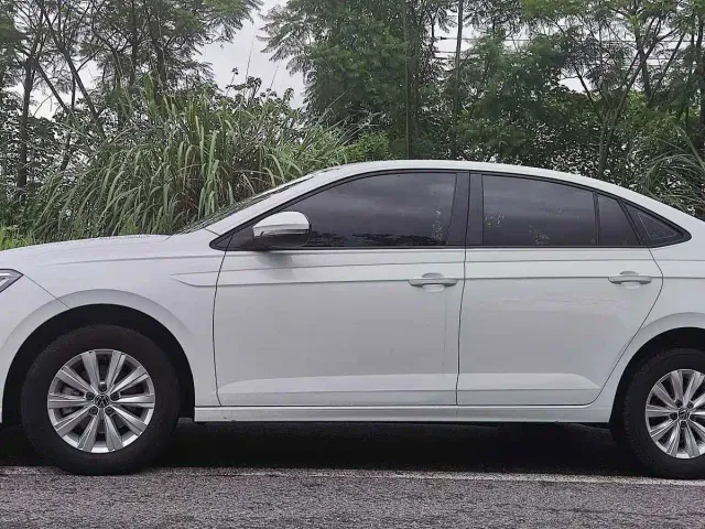 Volkswagen Lavida — Фото автомобиля 4