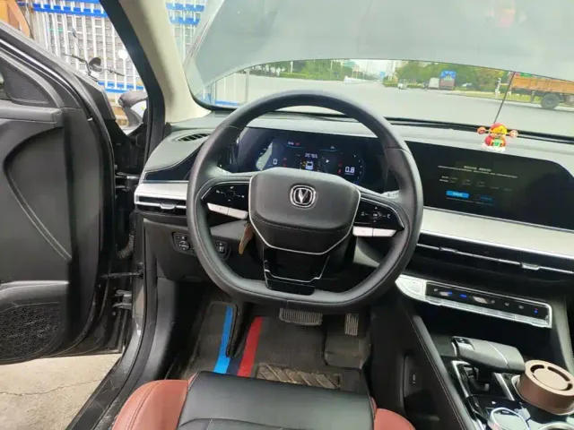 Changan Eado — Фото автомобиля 10