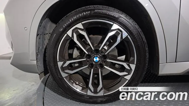 BMW X1 U11 — Фото автомобиля 5