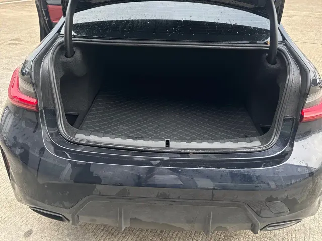BMW 3 Series — Фото автомобиля 15