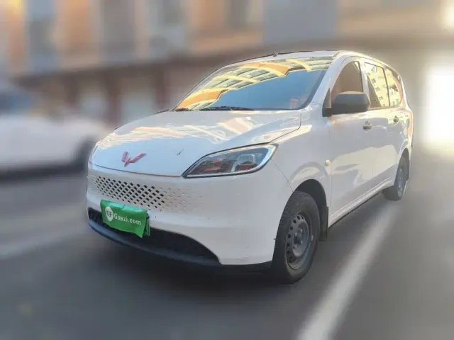 Фотография автомобиля — Wuling Hongguang