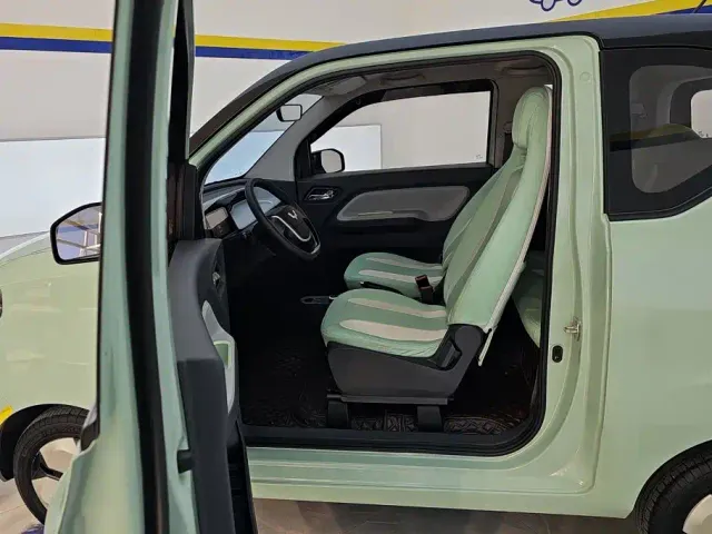 Wuling Hongguang Mini EV — Фото автомобиля 9