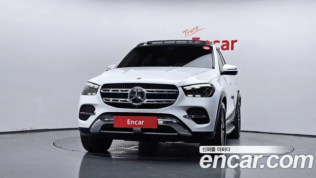Mercedes-Benz GLE-Class — Фото автомобиля 3