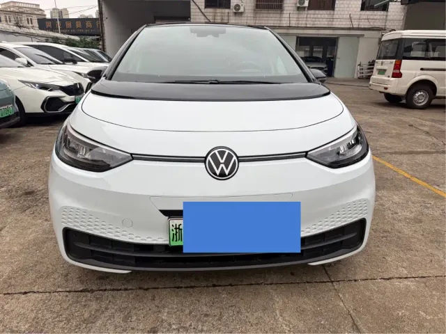 Volkswagen ID.3 — Фото автомобиля 10