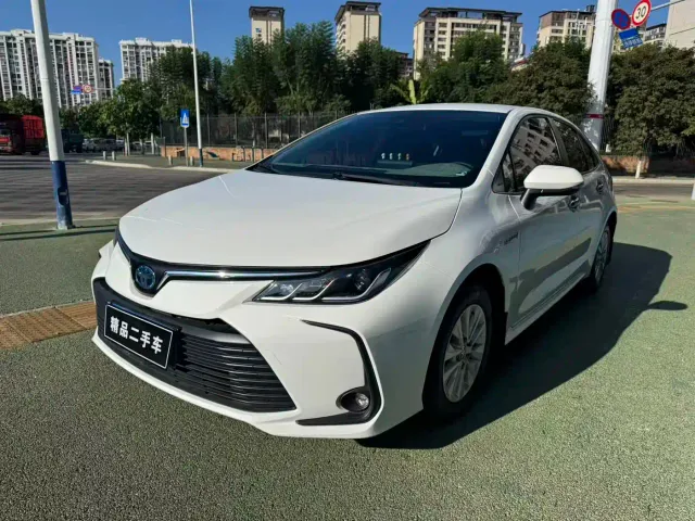 Фотография автомобиля — Toyota Corolla