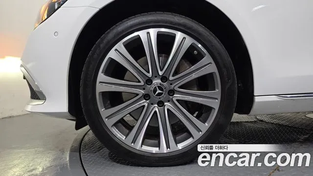 Mercedes-Benz E-Class E-класс W213 E350 4MATIC Exclusive — Фото автомобиля 5