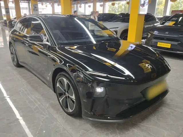 Nio ET5 Touring — Фото автомобиля 3