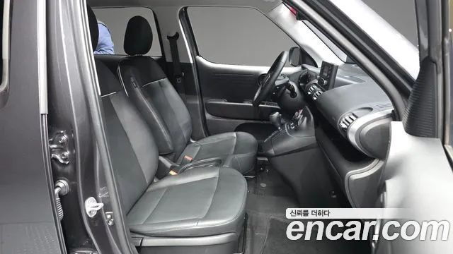 Hyundai Casper Casper Essential Light — Фото автомобиля 11