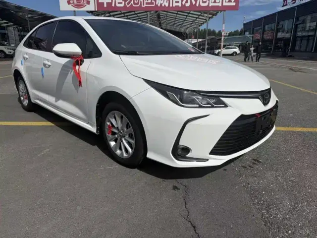 Toyota Corolla 2021 1.2T S-CVT Elite PLUS Edition — Фото автомобиля 2
