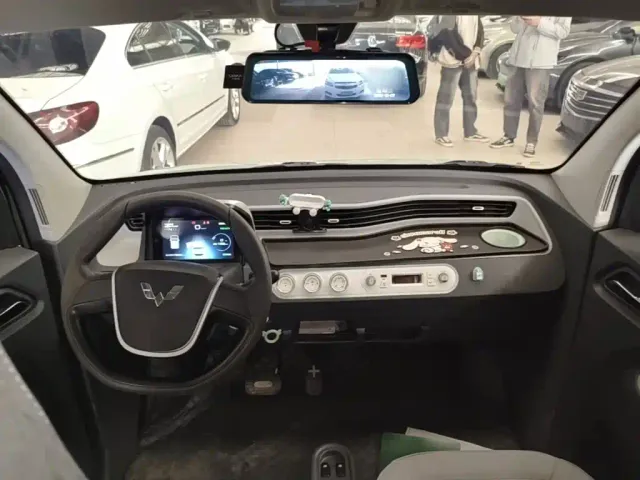 Wuling Hongguang Mini EV — Фото автомобиля 9