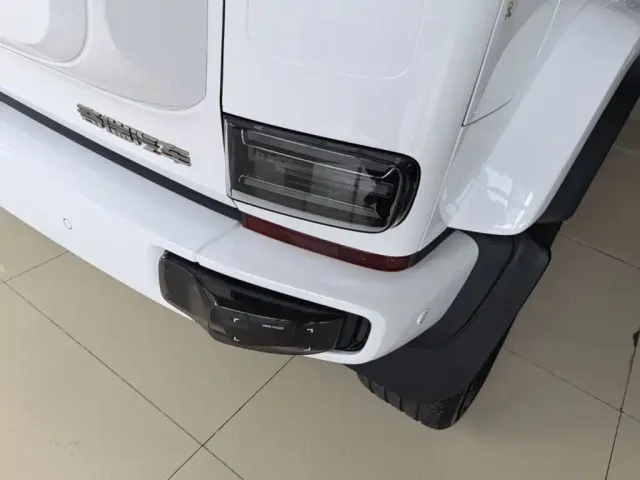 iCAR V23 — Фото автомобиля 7