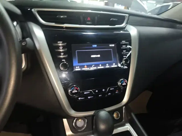 Nissan Murano — Фото автомобиля 12