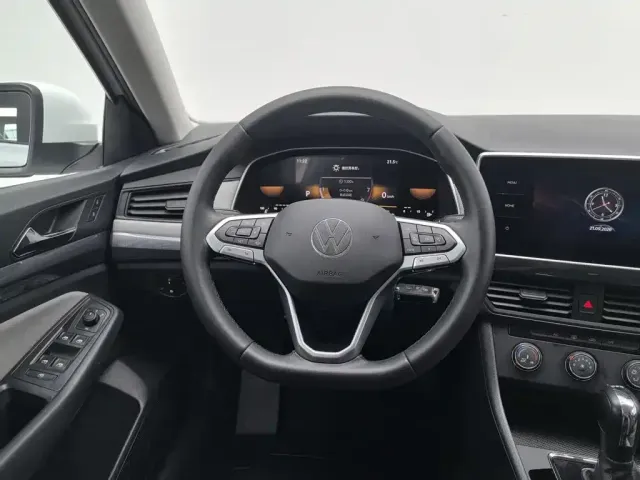 Volkswagen Bora — Фото автомобиля 11