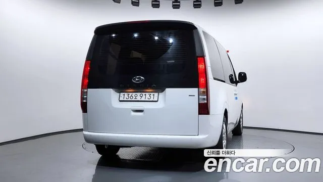 Hyundai Staria Staria 4WD Tourer 9 мест — Фото автомобиля 4