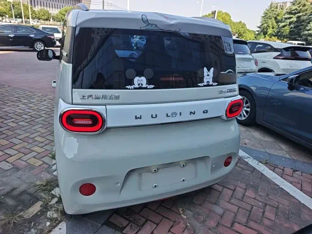 Wuling Hongguang Mini EV — Фото автомобиля 5